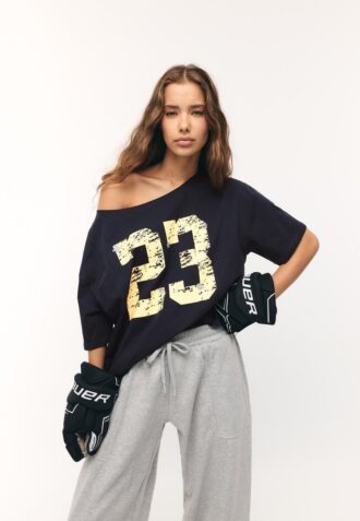 T-shirt a maniche corte 23