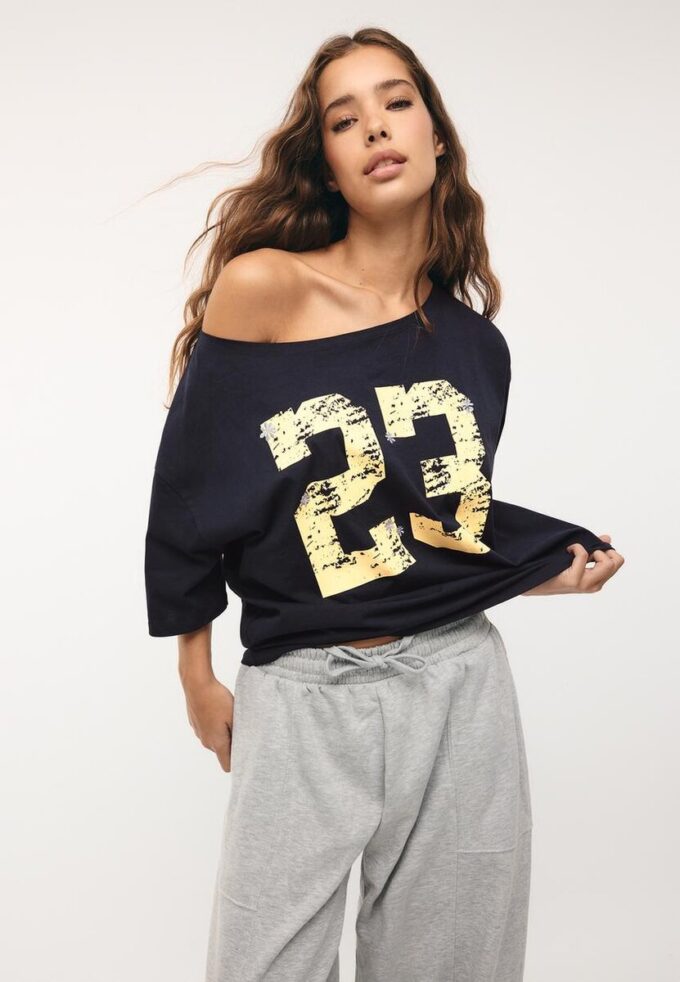 T-shirt a maniche corte 23