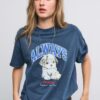 T-shirt a maniche corte con grafica e applicazione T-shirt a maniche corte con grafica e applicazione