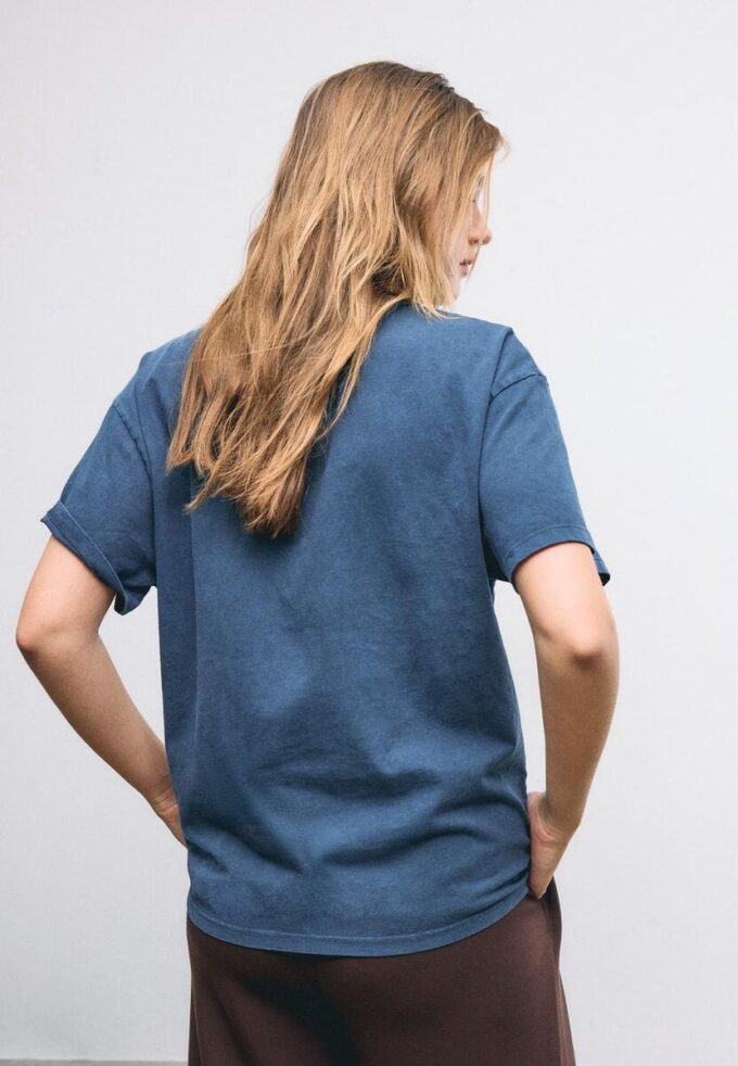 T-shirt a maniche corte con grafica e applicazione T-shirt a maniche corte con grafica e applicazione