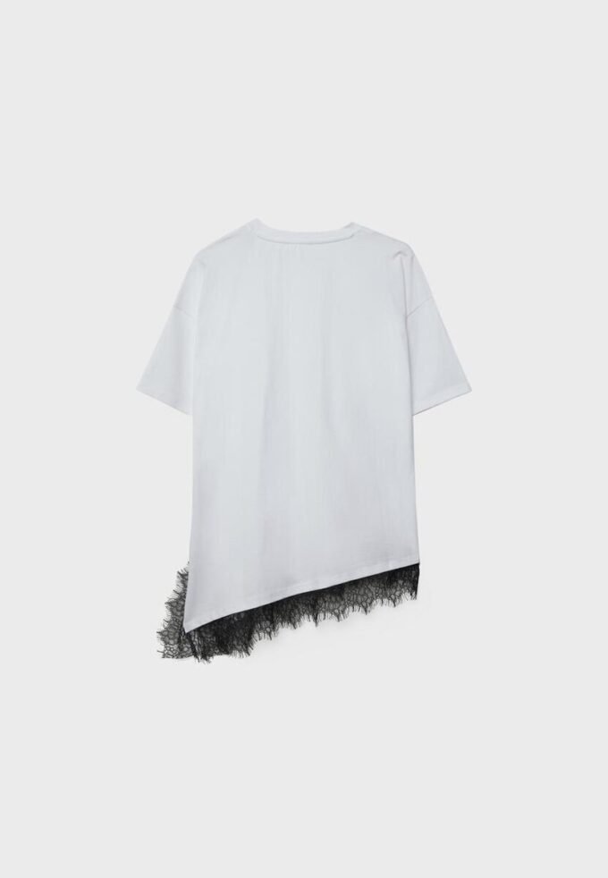 T-shirt a maniche corte con orlo in pizzo T-shirt a maniche corte con orlo in pizzo