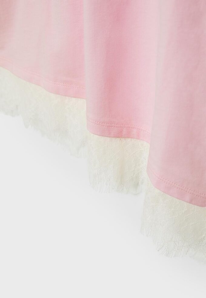 T-shirt a maniche corte con orlo in pizzo