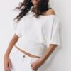 T-shirt a maniche corte con scollo a barchetta T-shirt a maniche corte con scollo a barchetta