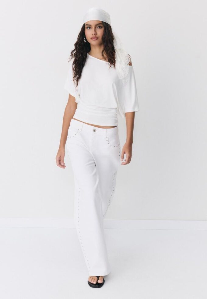 T-shirt a maniche corte con scollo a barchetta T-shirt a maniche corte con scollo a barchetta