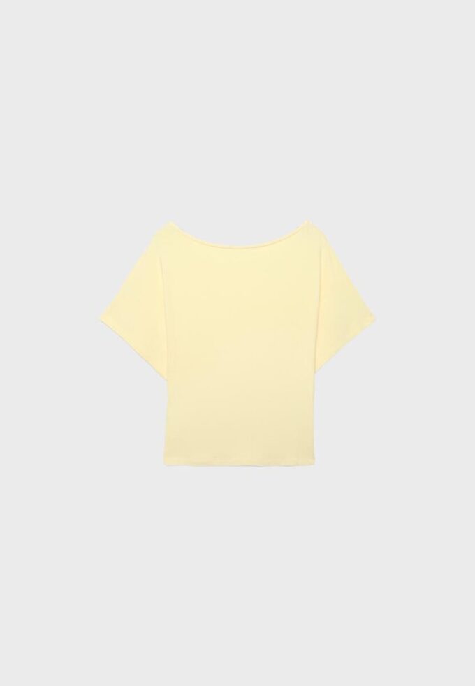 T-shirt a maniche corte con scollo a barchetta T-shirt a maniche corte con scollo a barchetta