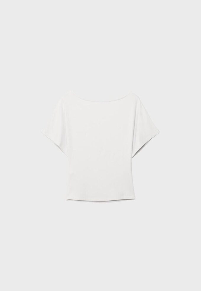 T-shirt a maniche corte con scollo a barchetta T-shirt a maniche corte con scollo a barchetta