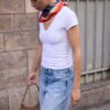 T-shirt a maniche corte con scollo a V T-shirt a maniche corte con scollo a V