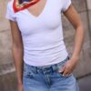 T-shirt a maniche corte con scollo a V T-shirt a maniche corte con scollo a V