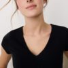 T-shirt a maniche corte con scollo a V