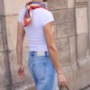 T-shirt a maniche corte con scollo a V T-shirt a maniche corte con scollo a V