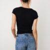 T-shirt a maniche corte con scollo a V
