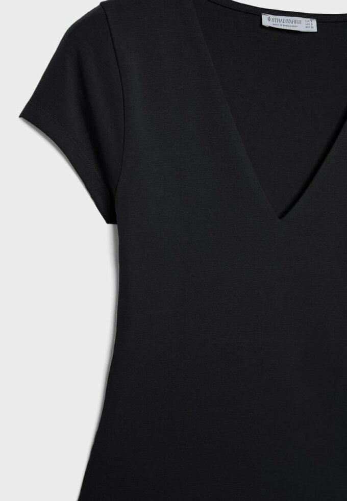 T-shirt a maniche corte con scollo a V