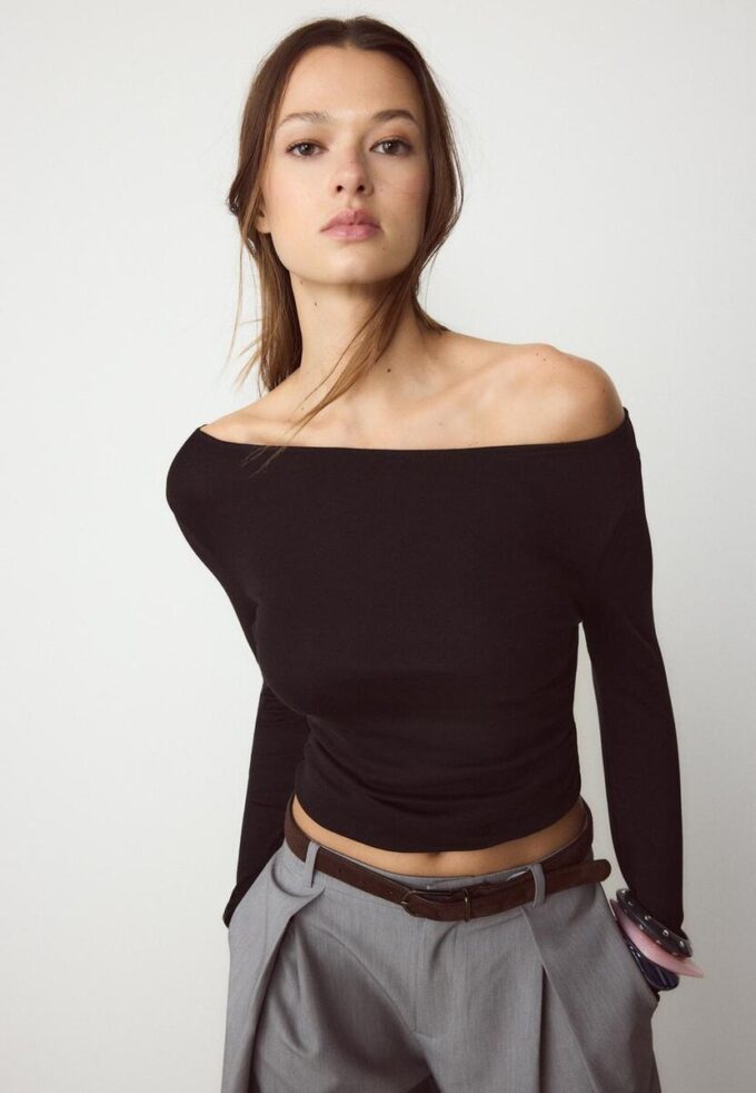 T-shirt a maniche lunghe con arricciatura