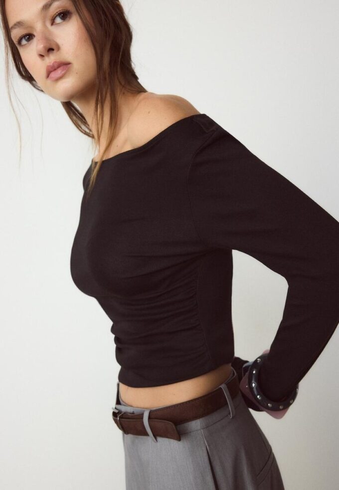 T-shirt a maniche lunghe con arricciatura