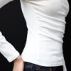 T-shirt a maniche lunghe con arricciatura T-shirt a maniche lunghe con arricciatura
