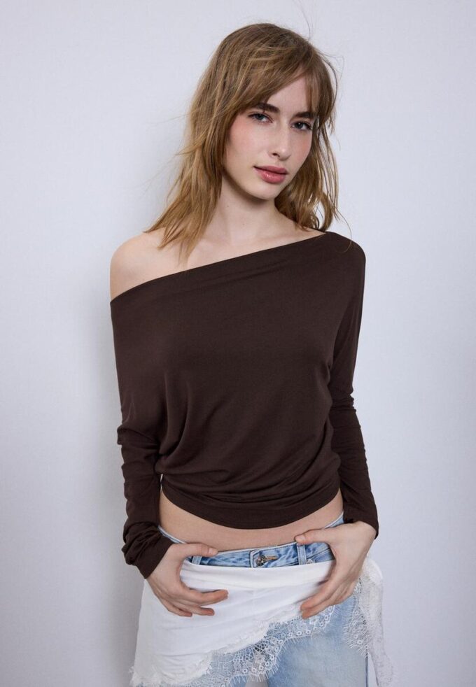 T-shirt asimmetrica in modal