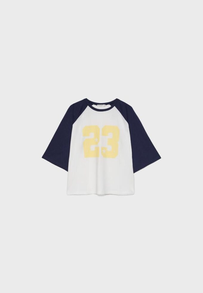 T-shirt con maniche raglan T-shirt con maniche raglan
