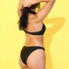 Top bikini a fascia con scollo a U Top bikini a fascia con scollo a U