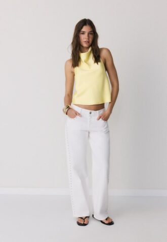 Top con scollo all’americana effetto raso