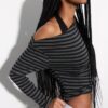 Top con scollo asimmetrico