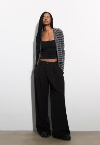 Top con spalline larghe