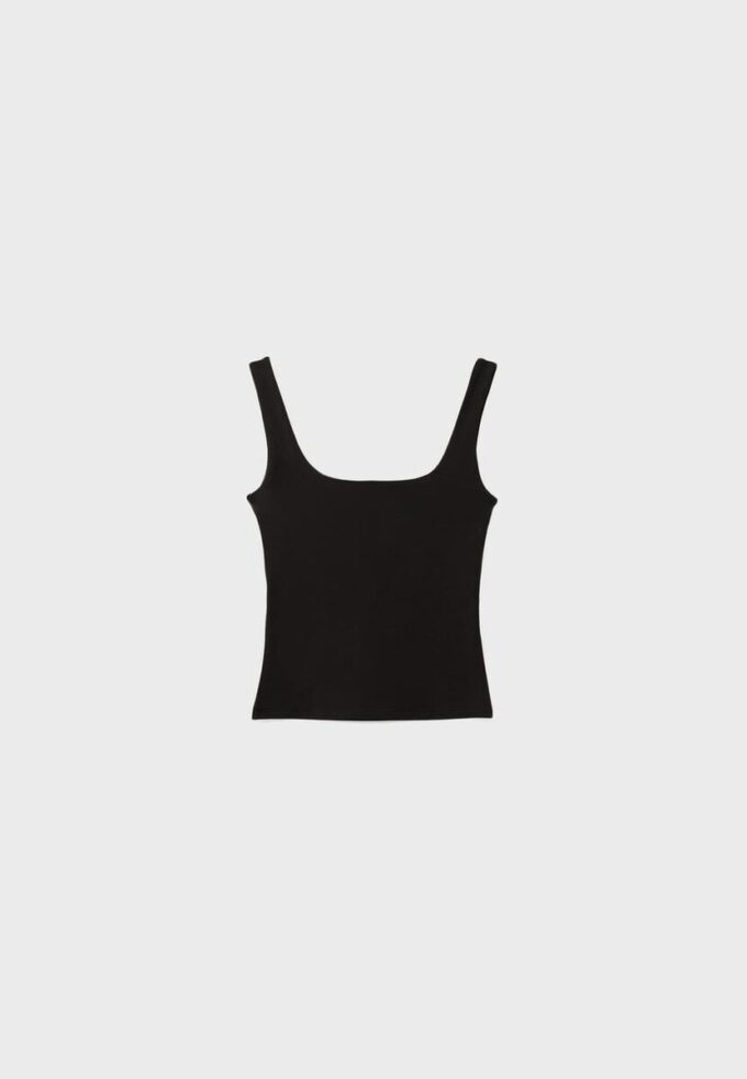 Top con spalline larghe