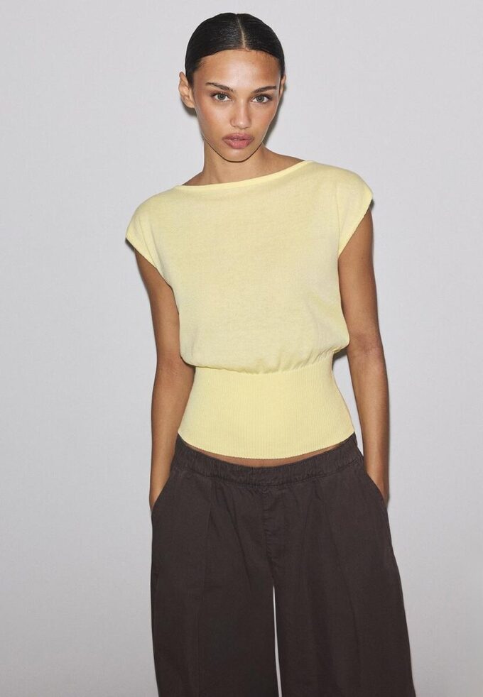 Top in maglia con fascia Top in maglia con fascia