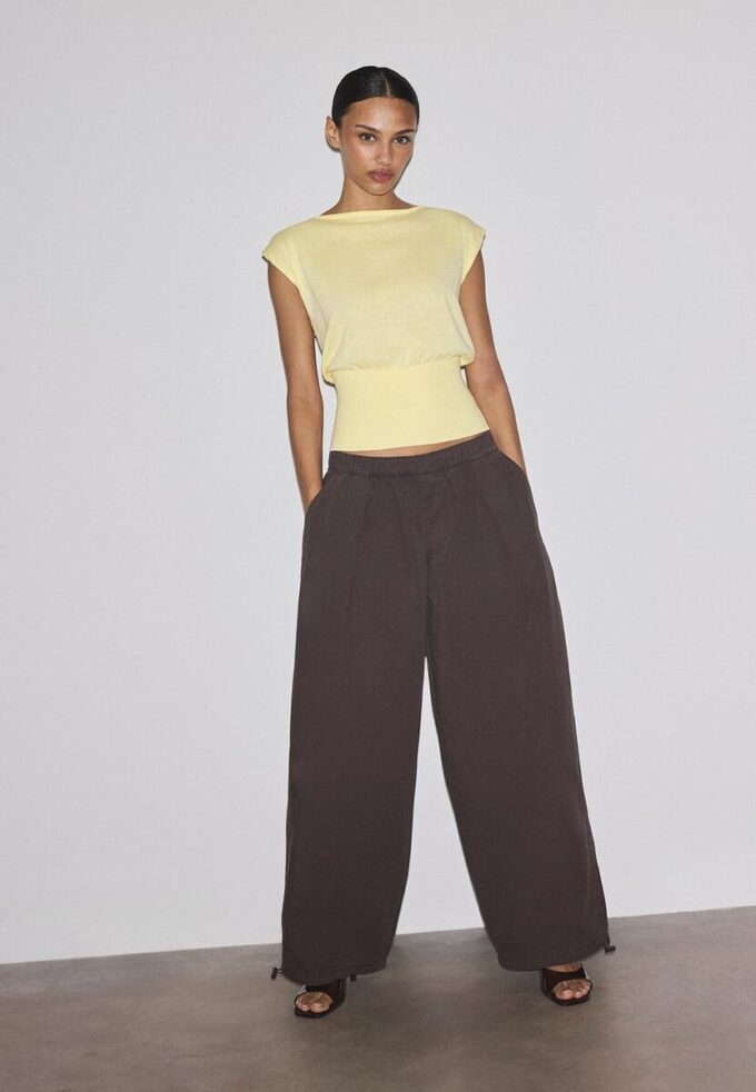 Top in maglia con fascia Top in maglia con fascia