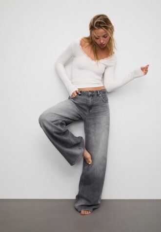 Top in pizzo senza cuciture