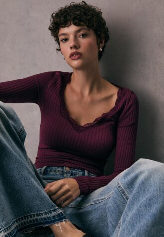 Top in pizzo senza cuciture