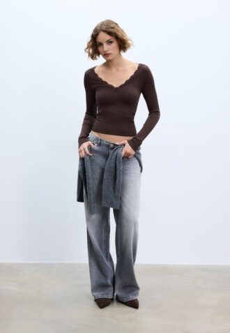 Top in pizzo senza cuciture