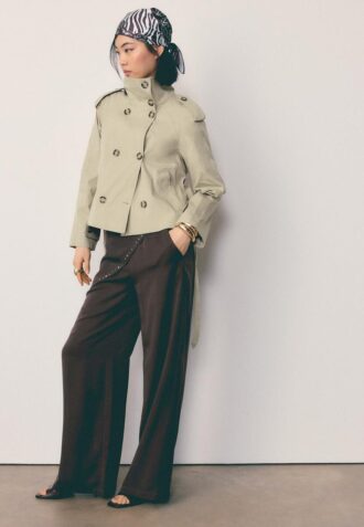 Trench a collo alto con cintura