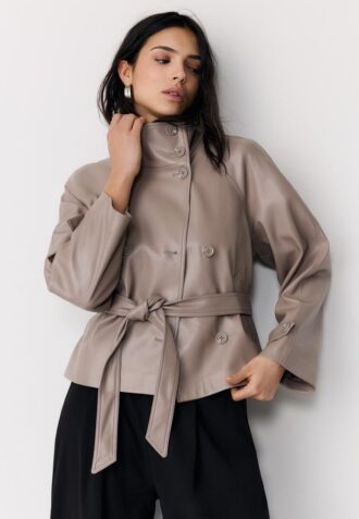 Trench a collo alto effetto pelle