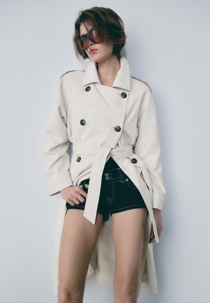 Trench lungo e fluido Trench lungo e fluido