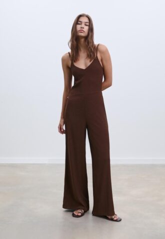 Tuta fluida con spalline