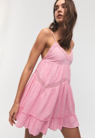 Vestito corto con dettagli in pizzo