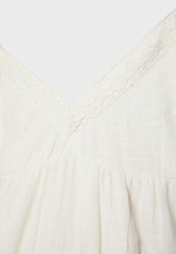 Vestito corto con dettagli in pizzo