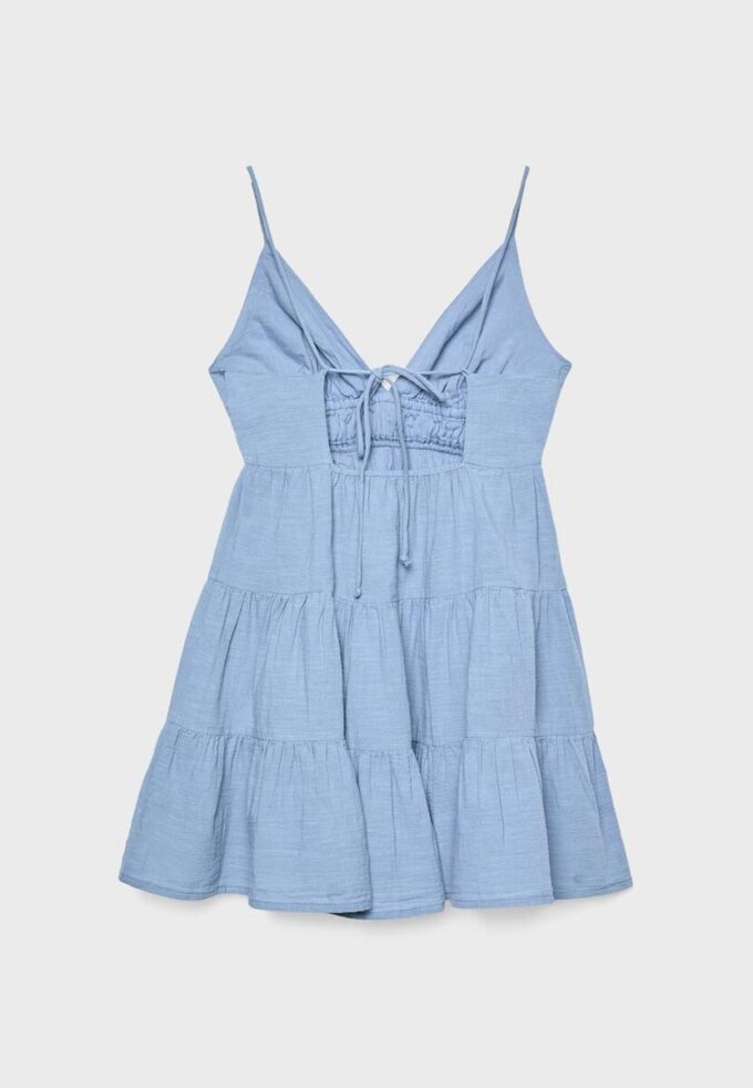 Vestito corto e fluido con dettaglio annodato sul retro