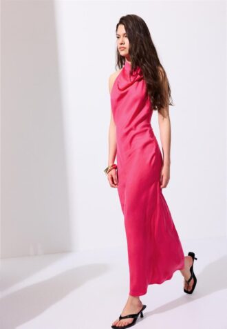 vestito midi con scollo all americana e schiena scoperta 2 1 330x477 - Vestito midi con scollo all'americana e schiena scoperta