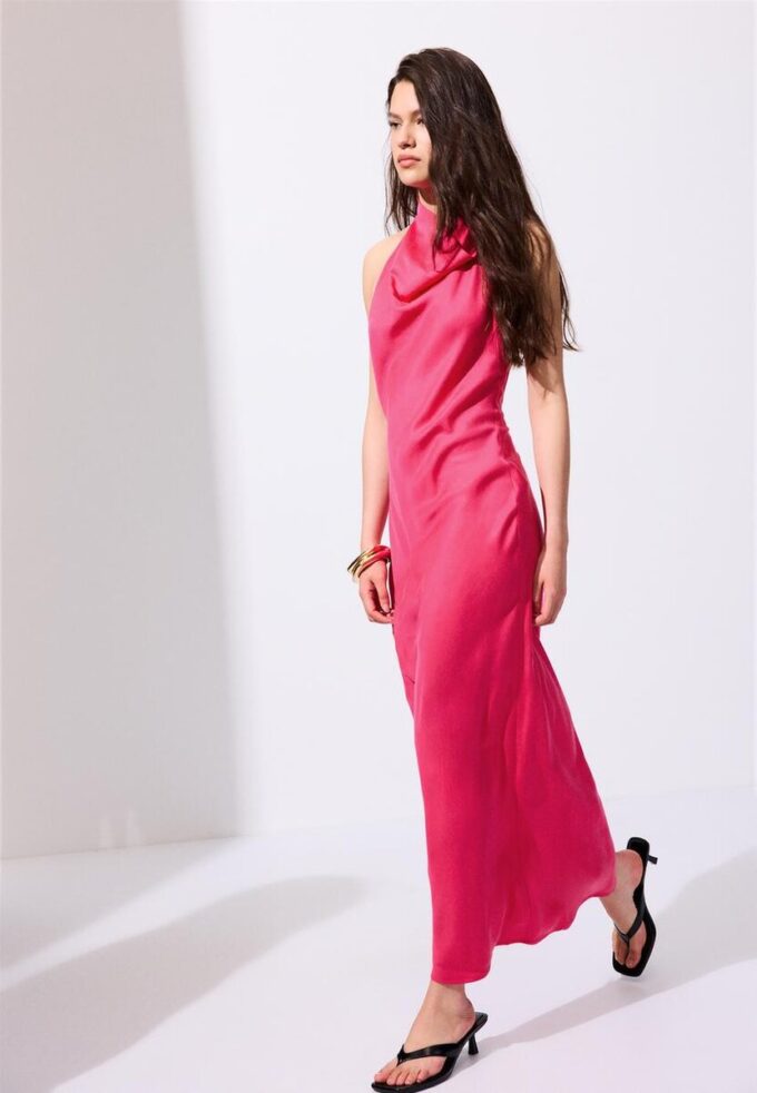 Vestito midi con scollo all’americana e schiena scoperta