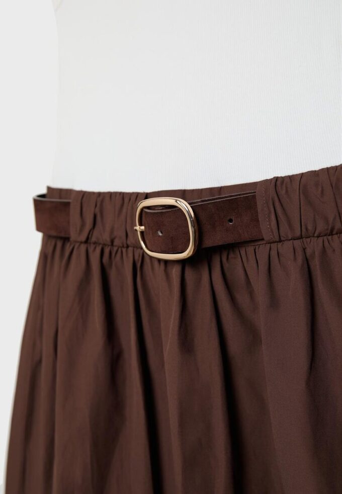Vestito midi senza maniche in due materiali con cintura