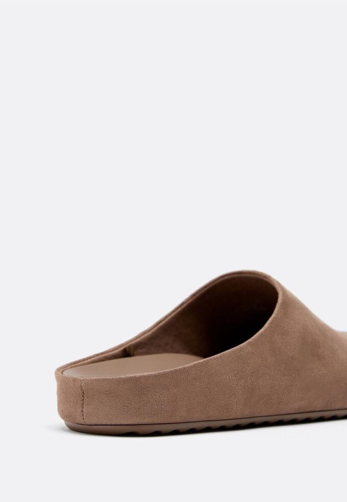 Zoccoli in ecopelle scamosciata